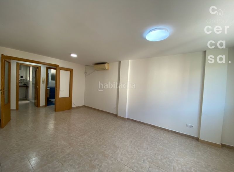 Foto b0260db2-a4e2-445e-923e-1e4a358fcadc. Casa adossada amb aparcament a Tavernes Blanques