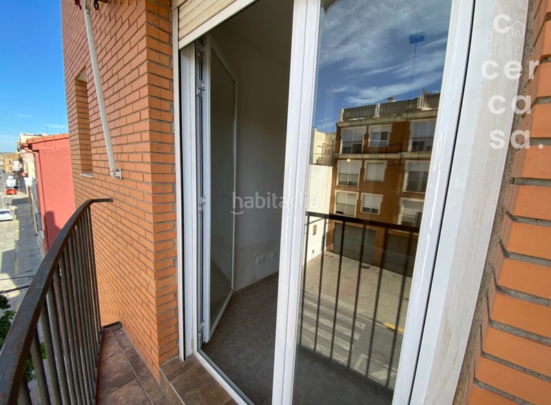 Foto fc50414b-48cb-4daa-b323-9ab629a3c0e2. Casa adossada amb aparcament a Tavernes Blanques