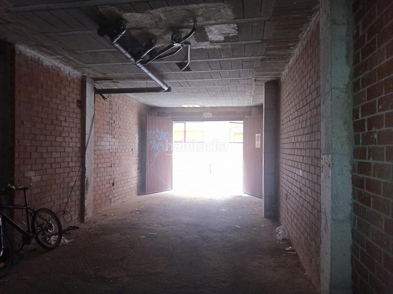 Foto d3ae5653-7eae-4697-b62e-1c035f0ed3cf. Location local commercial dans calle calle gavacha 6 dans Murcia