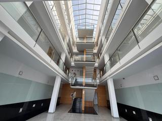 Rent Office space in Fátima - El Panderón. Alquiler de oficinas luminosas en el edificio globalis !!
