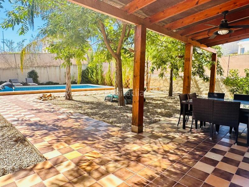 Foto 6ed423d6-f40b-4a2f-a436-2d4027ba4f15. Chalet avec chauffage parking piscine dans Torres de Cotillas (Las)