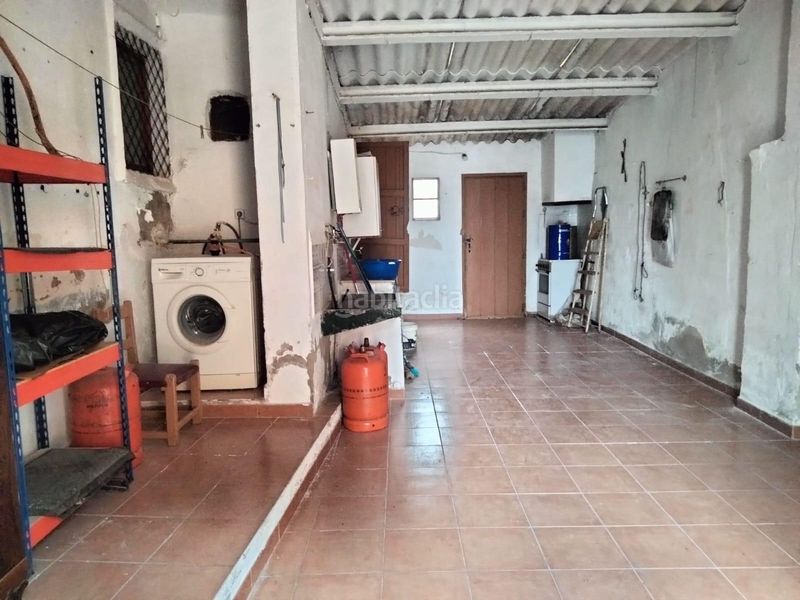 Foto ae3d764f-8755-4e52-952b-6bdacf61052f. Masia amb aparcament a Bullas