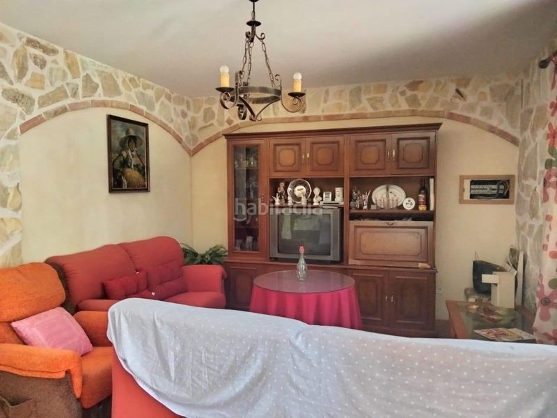 Foto 33f416eb-1583-4a52-bebb-699cb84d4a27. Chalet avec parking dans Mula