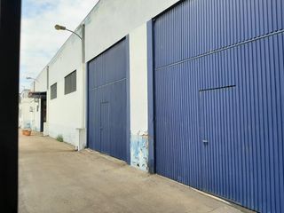 Bâtiment à usage industriel à Fátima - El Panderón. Tu negocio merece más espacio nave industrial a la venta con tod