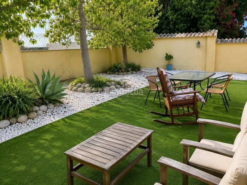 Foto b058c3f1-3dc0-4740-b7d9-b0b998919f30. Casa amb aparcament a Alguazas