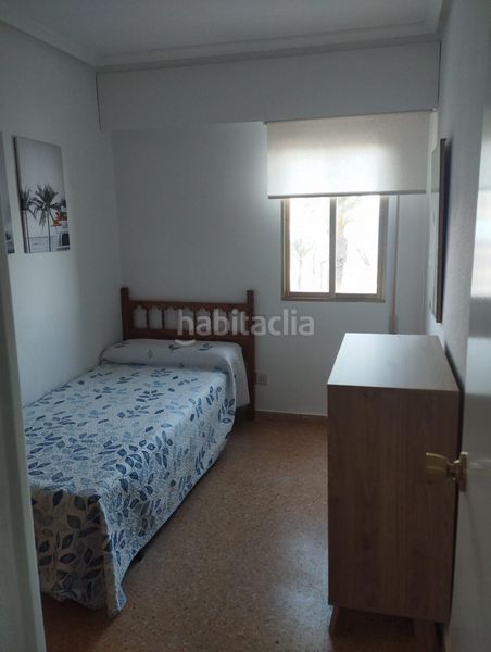 Foto 7f7f9529-fd79-4135-8398-626d04b30507. Rent flat with pool in Playa Muchavista Campello (el)