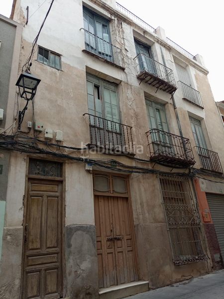 Foto c7ff95b7-8909-431a-95f4-d2be145cdfe8. Edificio  en Cieza