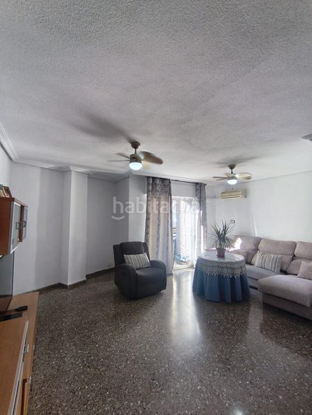 Foto dbeea12f-f4e2-4c25-b4d8-1ce05c33db9c. Flat with heating in Centro Molina de Segura
