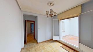 Pis  Calle sol. Piso para reformar en nuevo gijón al lado centro de salud