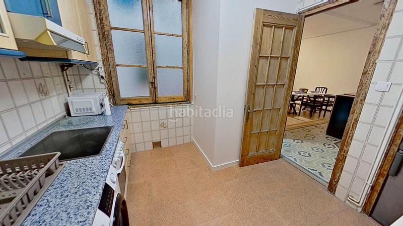 Foto 1ee0470d-f9d6-44ee-9703-42640fc55792. Piso en calle linares rivas 10 piso con encanto en el Centro de gijon lado puerto deportivo en Gijón