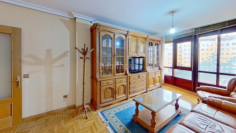 Foto caee9036-01ab-4619-87b2-3a3be7ede270. Appartamento con riscaldamento parcheggio in Huca - La Cadellada Oviedo