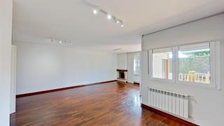 Miete Doppelhaus in Somió. Chalet en una de las mejores zonas de gijon somio al lado de la