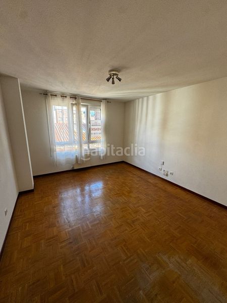 Foto 8bfd8e25-2d4e-4456-b1db-c95d5499cb51. Pis amb calefacció a Llano Gijón