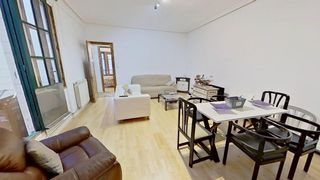 Appartamento  Calle linares rivas 1. Piso en el centro de gijon lado puerto deportivo