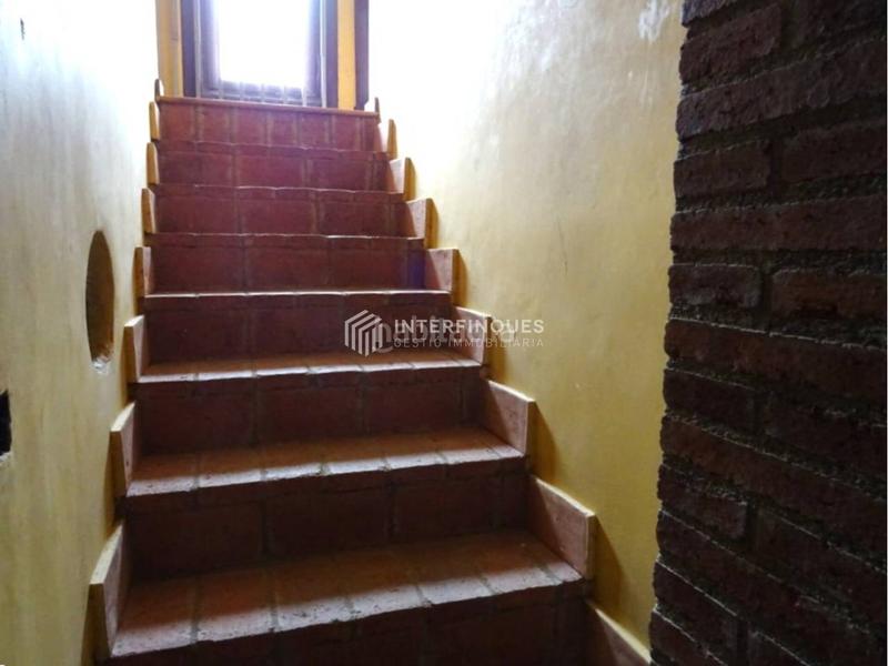 Foto 1726f5a5-046a-43c0-90d7-9f93ac03041f. Casa con parcheggio in Cabrils