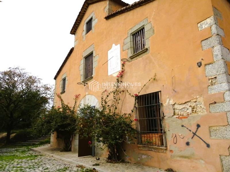 Foto 7d8139ee-ff2e-40d6-a0c7-167c3b11931b. Casa con parcheggio in Cabrils