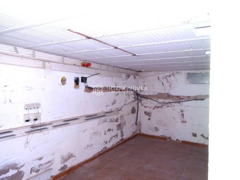 Foto aaaf03b9-9252-46ab-9dfa-0faf8dfaea14. Casa con parcheggio in Cabrils