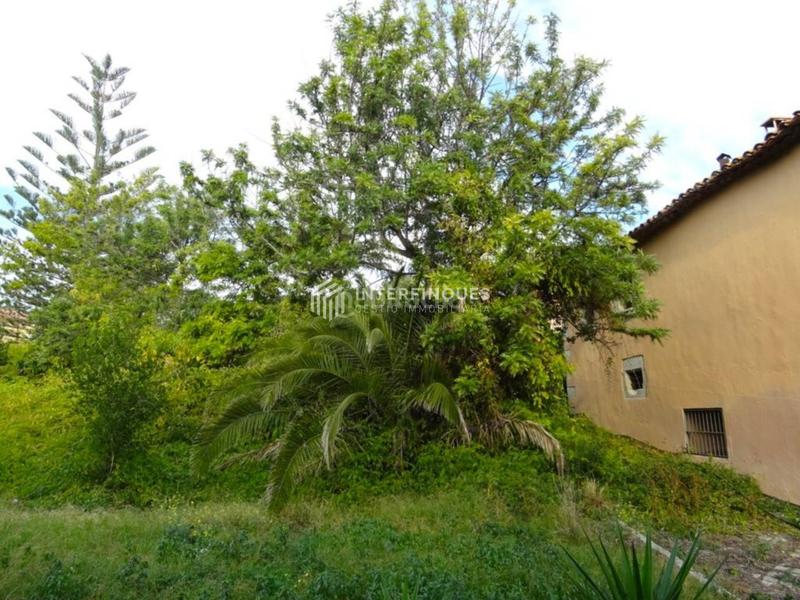 Foto ab6ff807-fb9d-4fb7-b467-296d86a39944. Casa con parcheggio in Cabrils