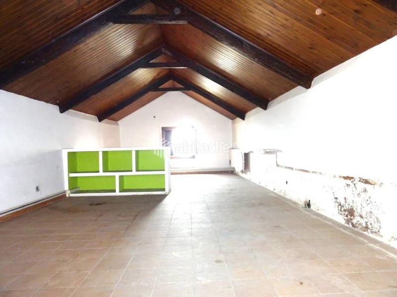 Foto ea101aad-0ddc-46cb-826f-51d38c6027ab. Casa con parcheggio in Cabrils