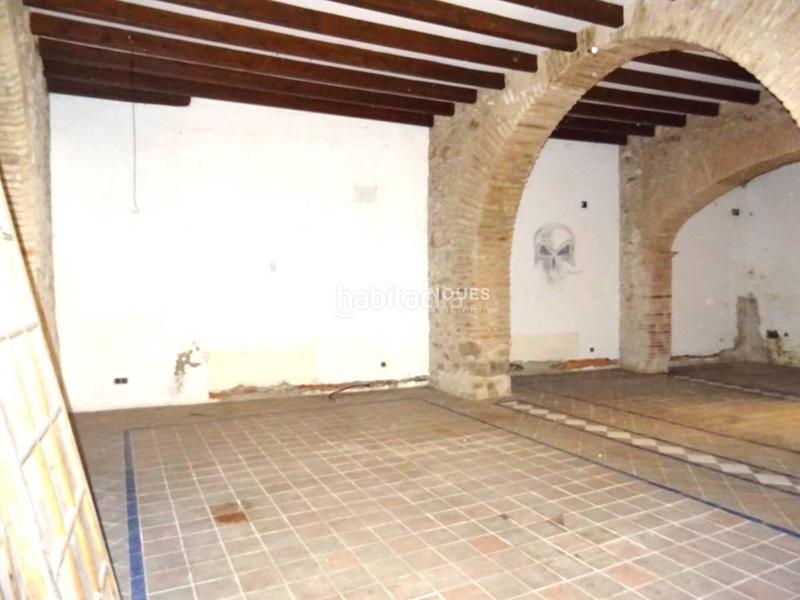 Foto f110b30d-03f9-4df5-a61d-4718cc140cad. Casa con parcheggio in Cabrils