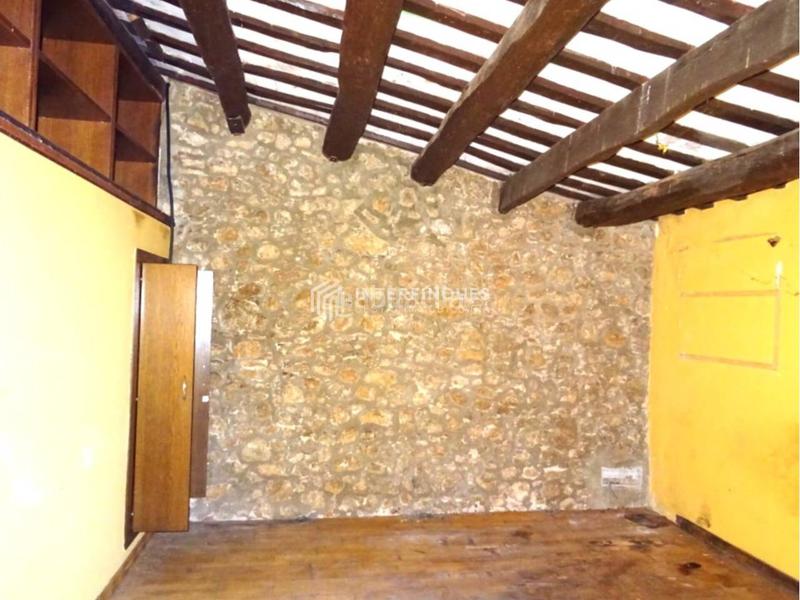 Foto fb48cb92-ed40-48ce-8c87-4371f92f4448. Casa con parcheggio in Cabrils