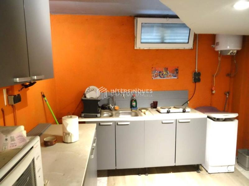 Foto 91c8e67b-a459-4d7b-8bde-66132cdf23bf. Local commercial dans Llefià Badalona