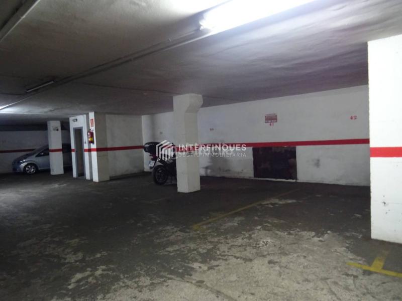 Foto 1e1b67ae-7d5e-4187-8a43-2ab642e422d7. Location parking voiture dans Centre Badalona