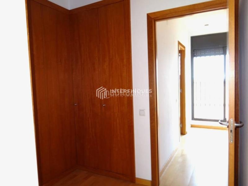 Foto 0da12ff6-93b4-4607-ac96-c6a7afe98e9c. Penthouse with heating parking in Centre Badalona