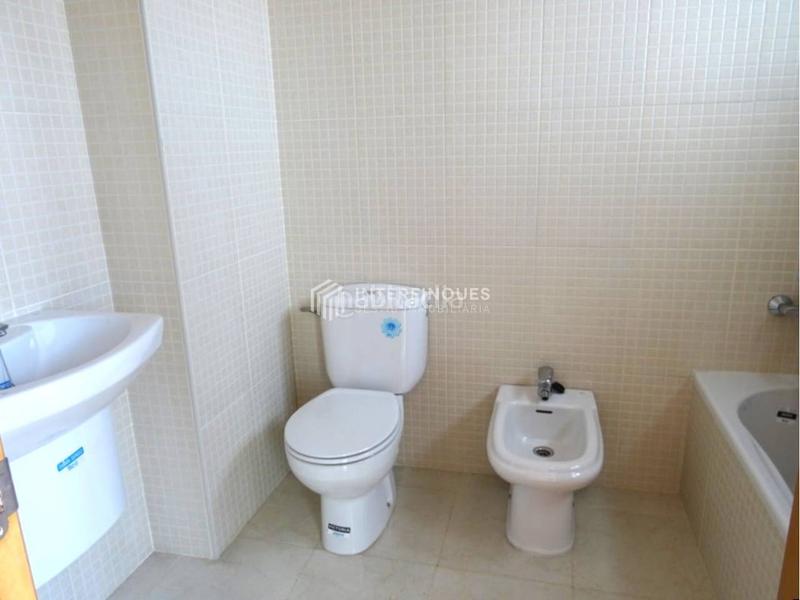 Foto 419959db-e1be-404b-b0f9-3f2ba52c7186. Penthouse with heating parking in Centre Badalona