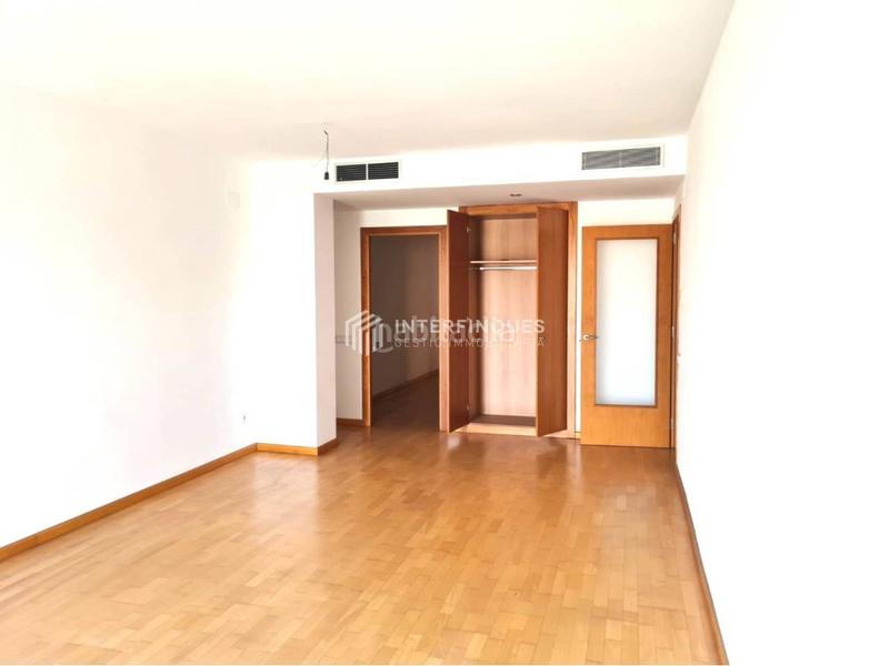 Foto 08c6afbe-4c1c-4e5e-9bed-5d79e0ff4acb. Flat with heating parking in Centre Badalona