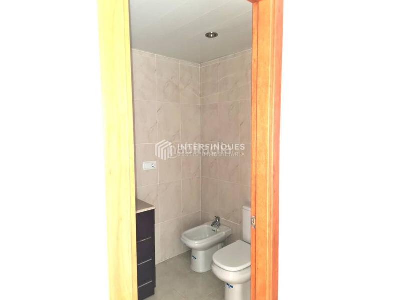 Foto c51f7624-17e8-40f4-8041-de523c6642cb. Flat with heating parking in Centre Badalona