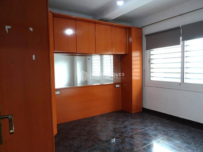 Foto de1c6127-602f-4fb6-8c36-0f09d67c894d. Etagenwohnung in Sant Crist Badalona