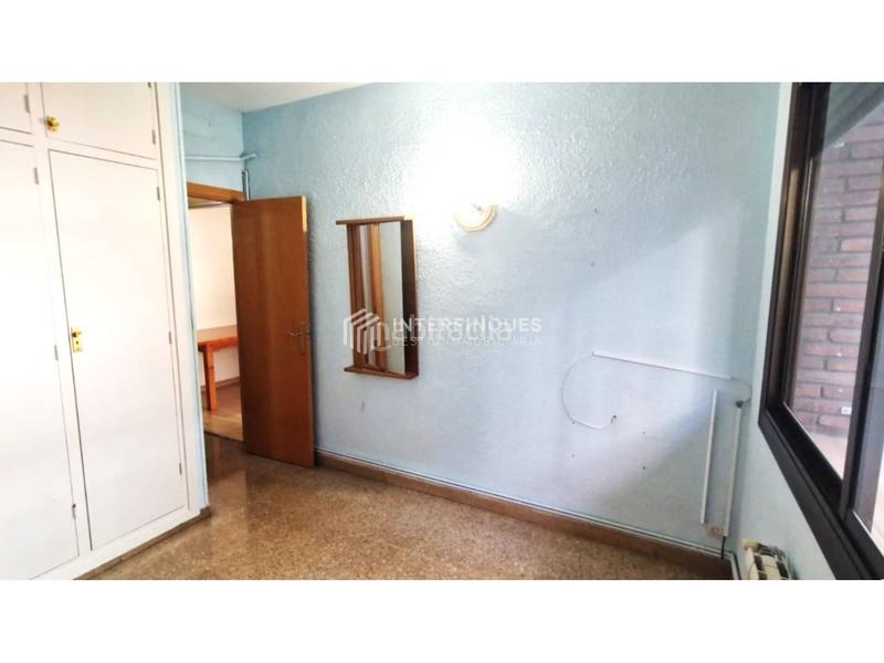 Foto 18e5f41f-6d36-4219-94a0-b12593ddec9f. Flat with heating in Baix Guinardó Barcelona