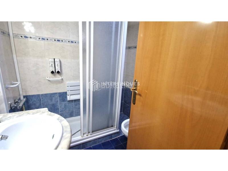 Foto 408afa03-4a7d-420c-b516-aaba772f9899. Flat with heating in Baix Guinardó Barcelona