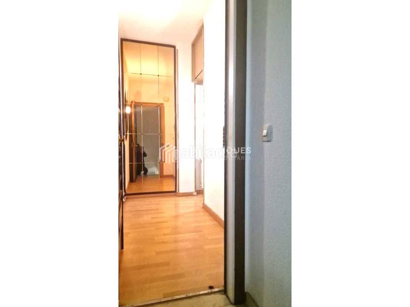 Foto 541ba0cc-2f02-46e6-970d-678b28ab5092. Flat with heating in Baix Guinardó Barcelona