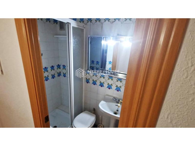 Foto b86c8e12-fc88-493c-ab5a-99f2fdb1c3f5. Flat with heating in Baix Guinardó Barcelona