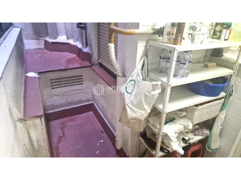 Foto ba5fca5e-1971-4540-bdec-9817a6962058. Flat with heating in Baix Guinardó Barcelona