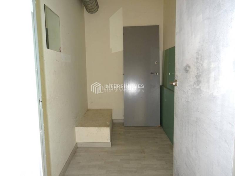 Foto 0cc02d8b-d7f2-4978-b0ac-aa88614d9647. Casa a Centre Badalona