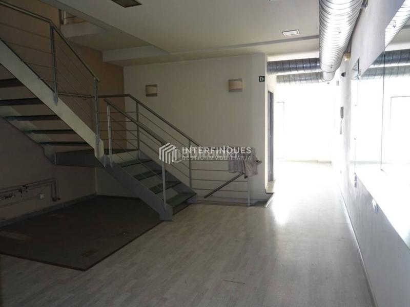 Foto 51122ab6-cc92-4576-bb9f-98a7fde78630. Casa a Centre Badalona