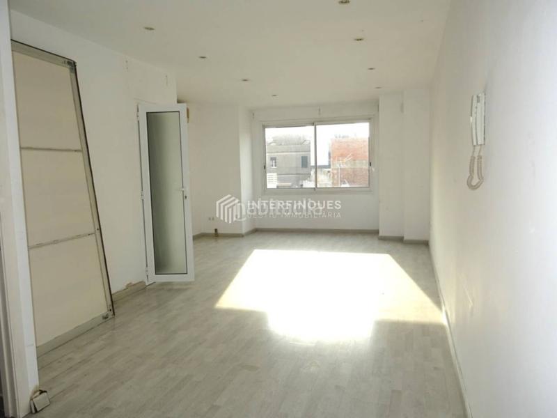 Foto 7e0acd23-1c25-423e-80c0-2682b8acebe8. Casa a Centre Badalona