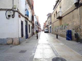 Maison  Caritat. Casa en venta en centro08911