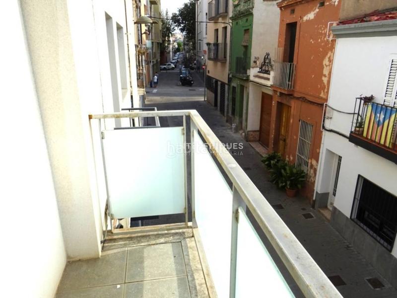 Foto d72e4ccf-e08f-4ad9-9b70-e83a80648e98. Casa a Centre Badalona