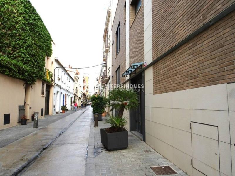 Foto e94efdbb-0b9c-404f-bc17-424405406641. Casa a Centre Badalona