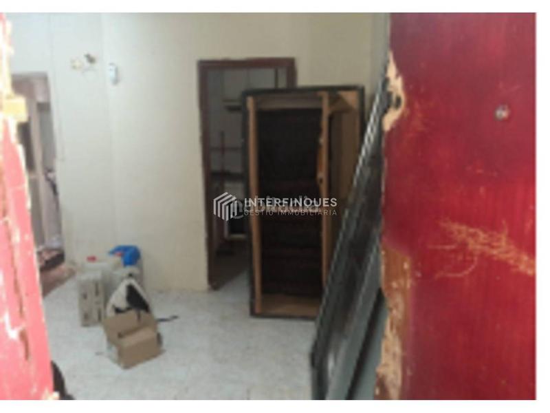 Foto 76ffb402-8893-4d88-9c10-056e2a93dbc8. Pis a Lloreda Badalona