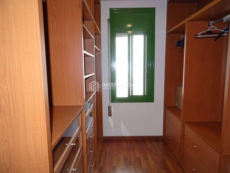 Foto 2ff2f1fd-288f-4b2c-a99f-bc4b036095af. Flat with heating in Centre Badalona