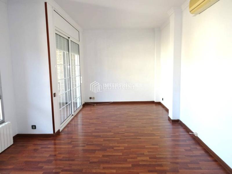Foto 7cfb5560-3073-4e5a-b431-ea2ca2f6985d. Flat with heating in Centre Badalona