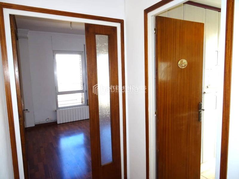 Foto b67b8165-3f8a-488c-af0f-279660260a7b. Flat with heating in Centre Badalona