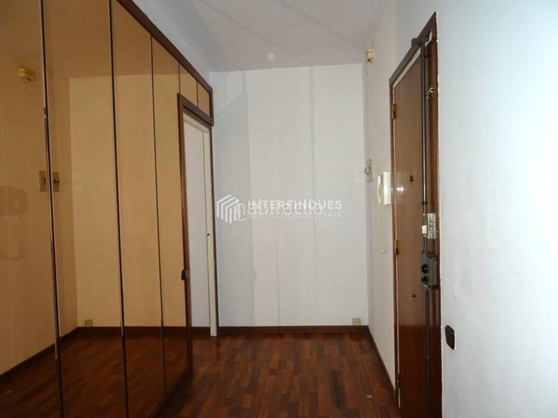 Foto c544994b-d251-4930-8983-5cd30c7777a9. Flat with heating in Centre Badalona