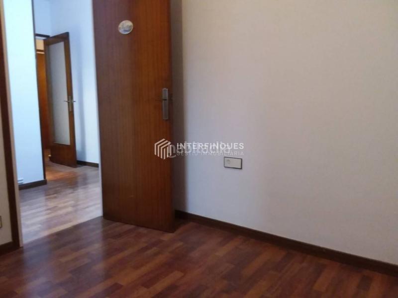 Foto e620ac8f-378f-451b-b9c9-85cde23a9522. Flat with heating in Centre Badalona
