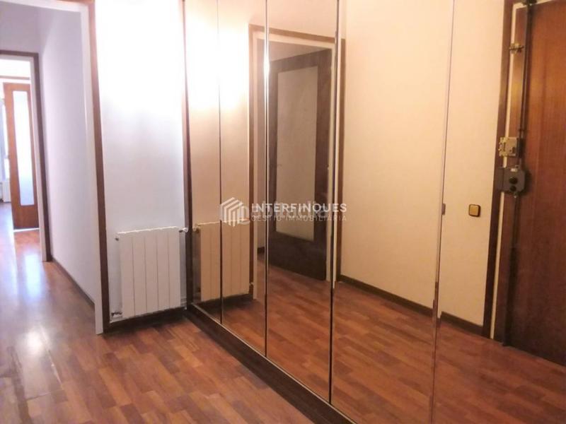 Foto eeab07b1-1c64-40c2-b567-f1090f0221e8. Flat with heating in Centre Badalona